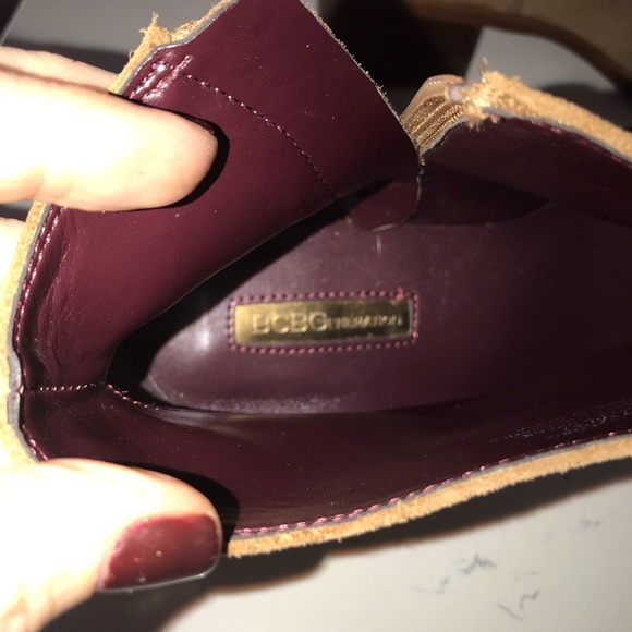 BCBGeneration BCBG suede booties ankle boots 7M - Picture 4 of 5
